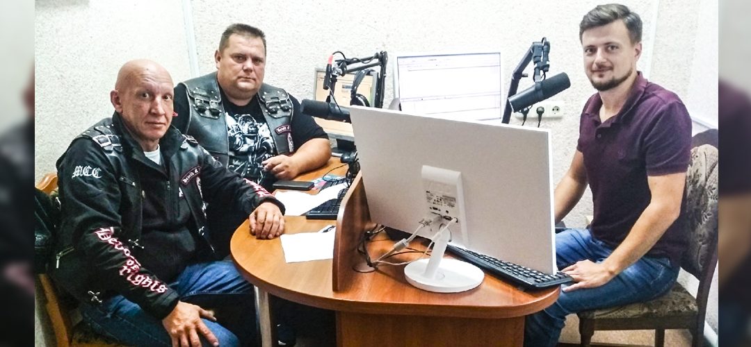 Организаторы лидского байк-фестиваля, члены клуба Devoid of Rights Олег Белов и Александр Тальковский.