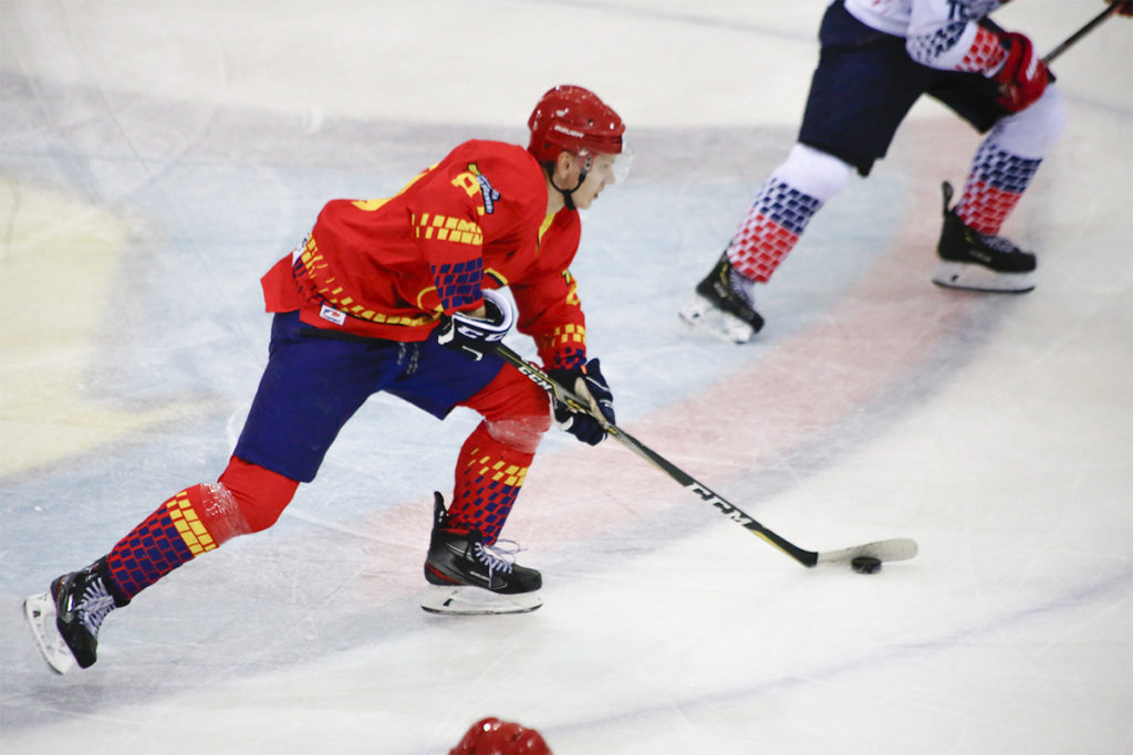 Хоккейный клуб «Лида» на своем льду уступил жлобинскому «Металлургу».