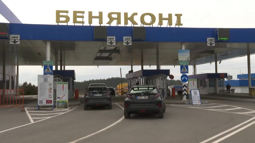 В два раза увеличился поток иностранцев, следующих на въезд в Беларусь через пункт пропуска «Бенякони».